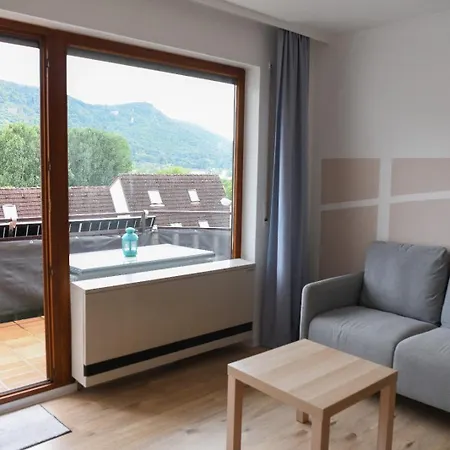 Apartamento Panorama Mit Balkon Bad Urach