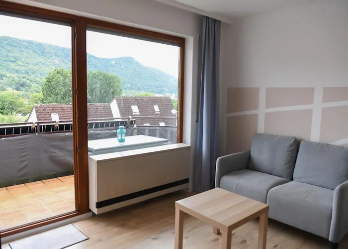 Apartamento Panorama Mit Balkon Bad Urach